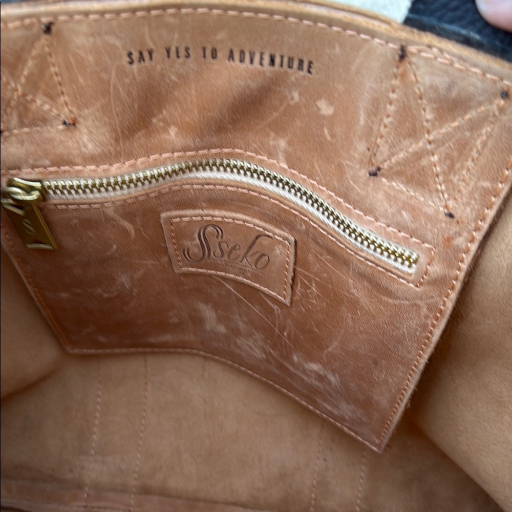 Tan and Black Sseko Leather Tote Bag - Picture 6 of 6